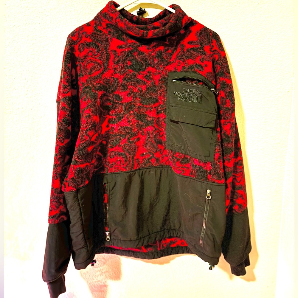 RARE North Face Men's 94 Rage Fleece Pullover Rose Red and Black